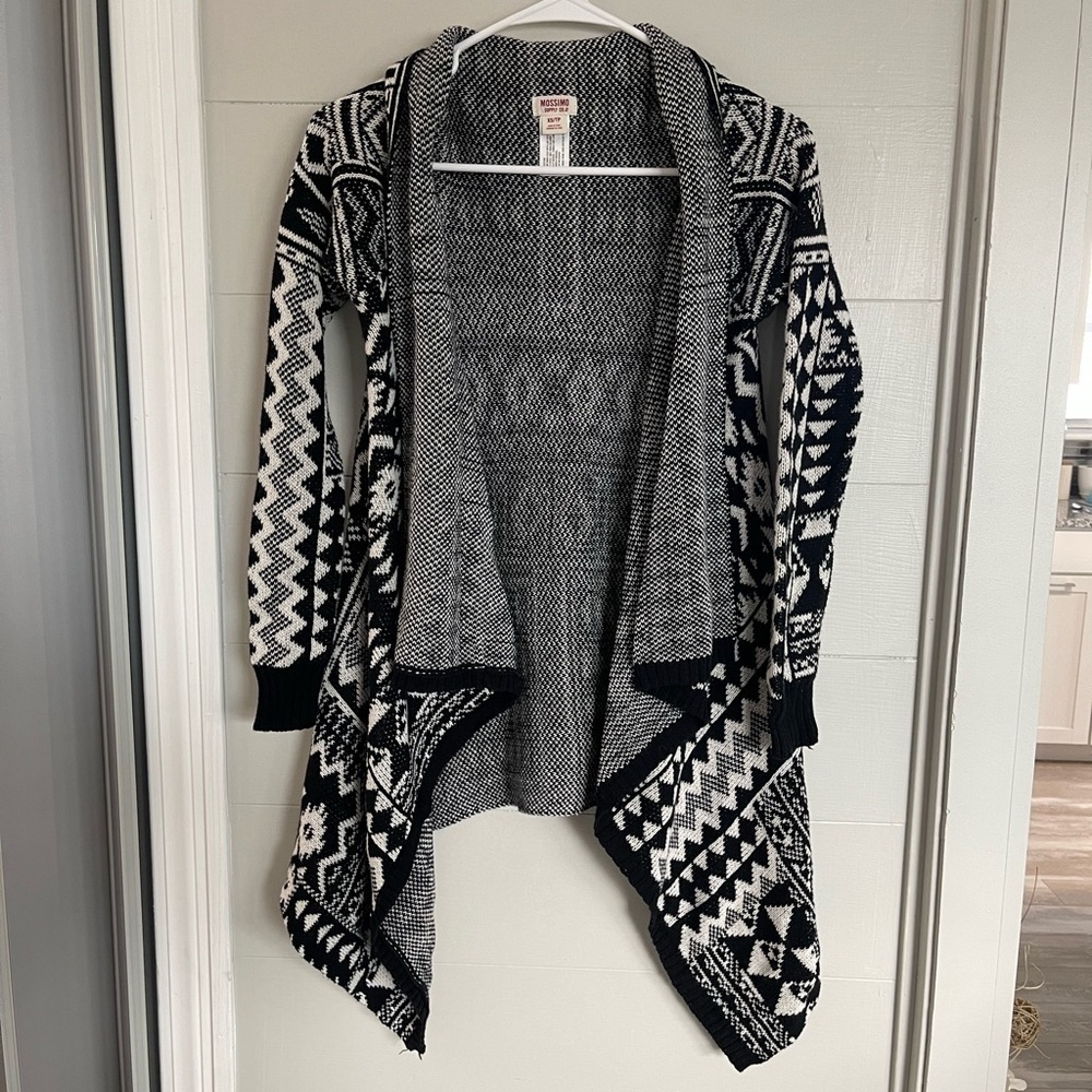 Mossimo | Cardigan Sweater Aztec Black & White Women’s Size XS